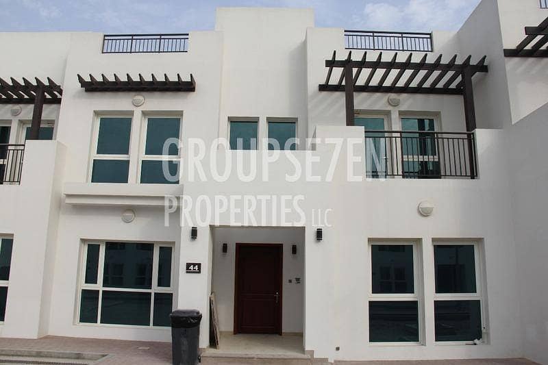 Brand New 5BR Townhouse behind Oisis Centre