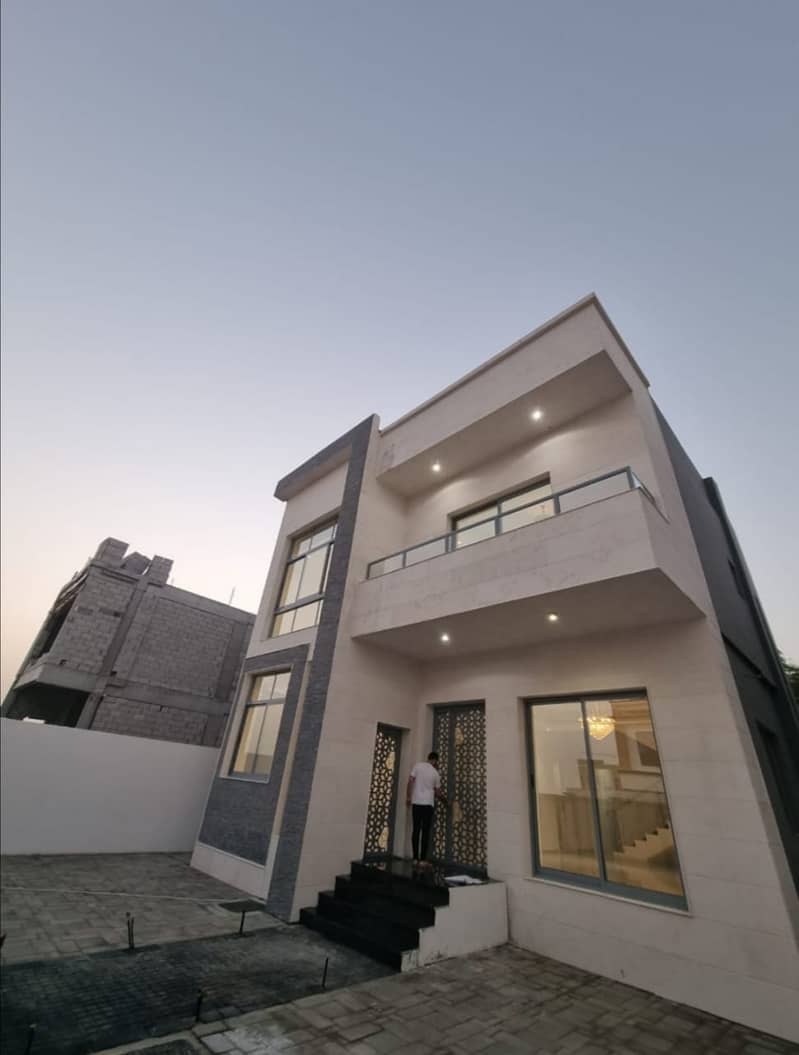 Beautiful and modern villa in Al Zahia at the price of