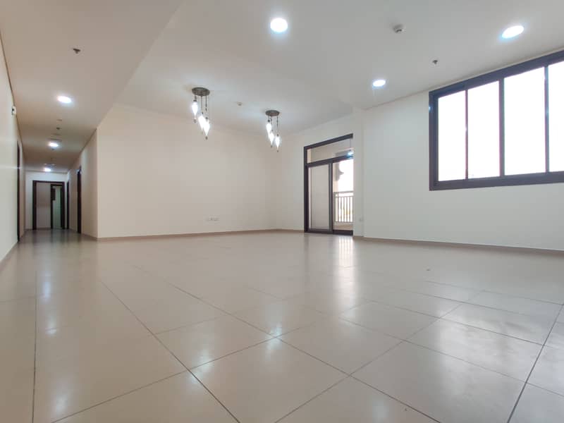 Chiller Free || 4 Master Bedroom || Maid Room || Close To Metro Station ||