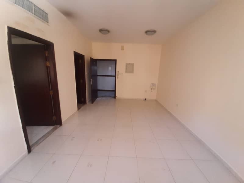 Spacious Studio close kitchen  Close to Sharaf DG Metro station