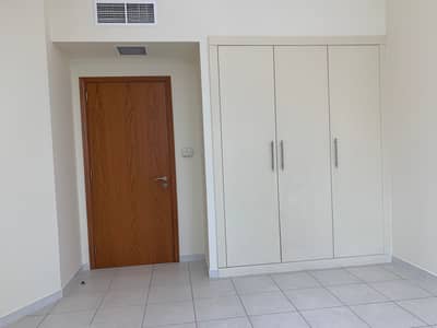 فلیٹ 2 غرفة نوم للايجار في شارع الشيخ زايد، دبي - شقة في برج القرن 21 شارع الشيخ زايد 2 غرف 77000 درهم - 6059135