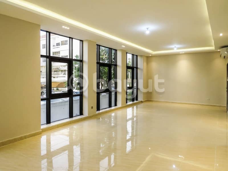 No Commission - Spacious & Renovated 3 BHK Apartment