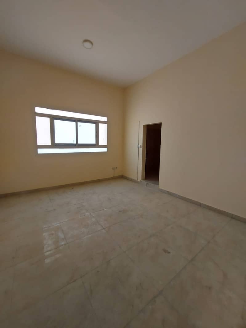 شقة في بني ياس 1 غرفة 33000 درهم - 6060455