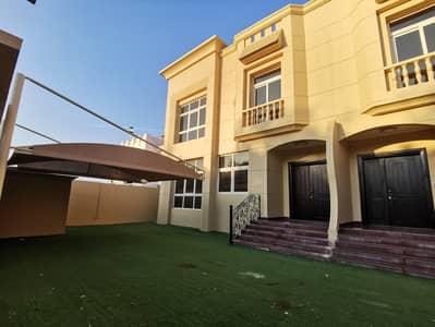 6 Bedroom Villa for Rent in Al Muroor, Abu Dhabi - 2 Commercial Villas | Best for a Clinic or Saloon