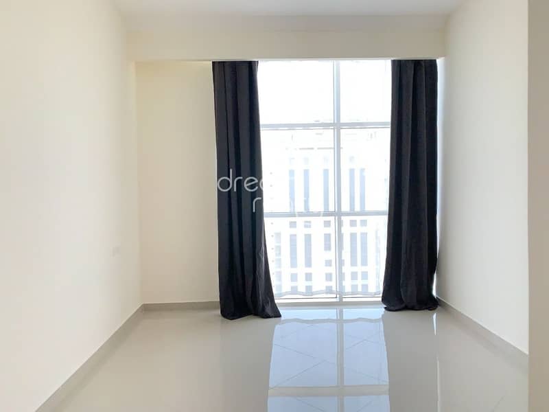 Modern 1BR With Balcony | High Floor @42k