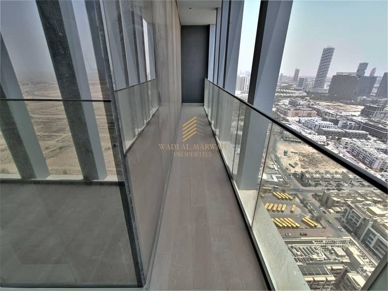 Huge 3BHK + Maid Room| Burj Al Arab View| Lavish Gym and Pool|