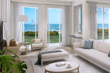 3 Bedroom Villa for Sale in Jumeirah, Dubai - Astonishing Villa |Sea View| Sur La Mer Jumeirah