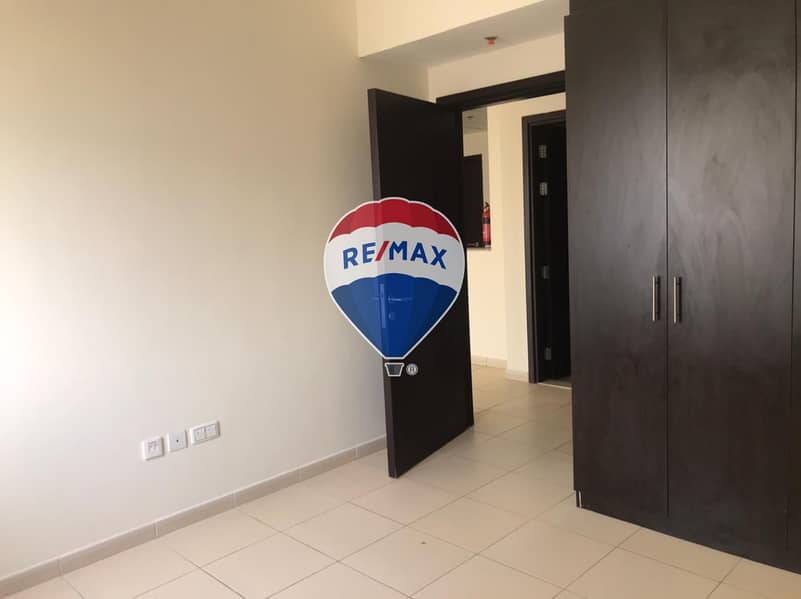 DISTRESS DEAL  RENT 44999AED   IN 4 CHEQ  CONNECTED BALCONY