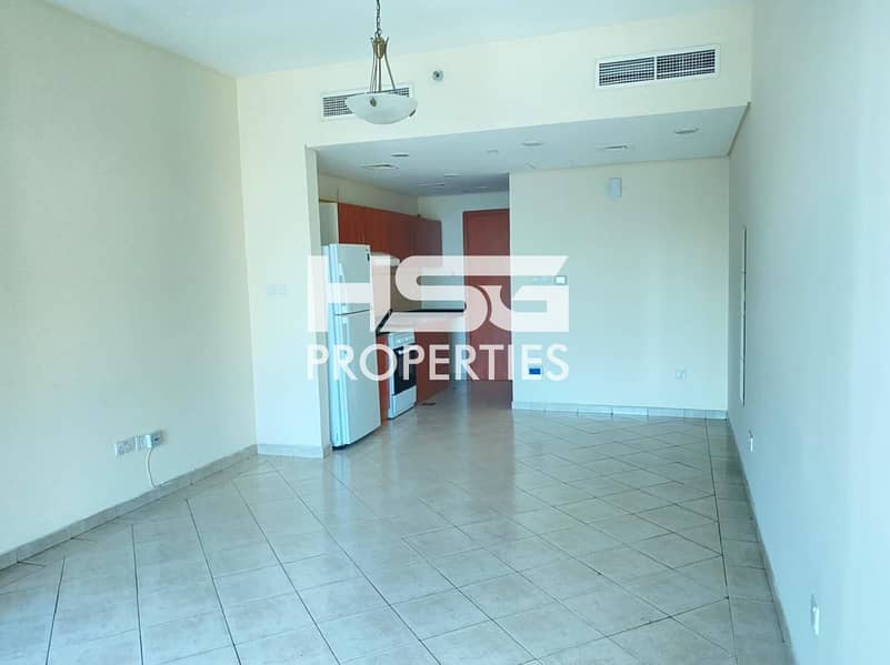 Best Deal | Spacious | With Parking | Vacant Studio Best Deal | Spacious | With Parking | Vacant Studio