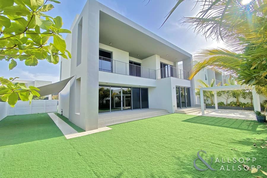 5 Bed Large | Exclusive | Green Strip