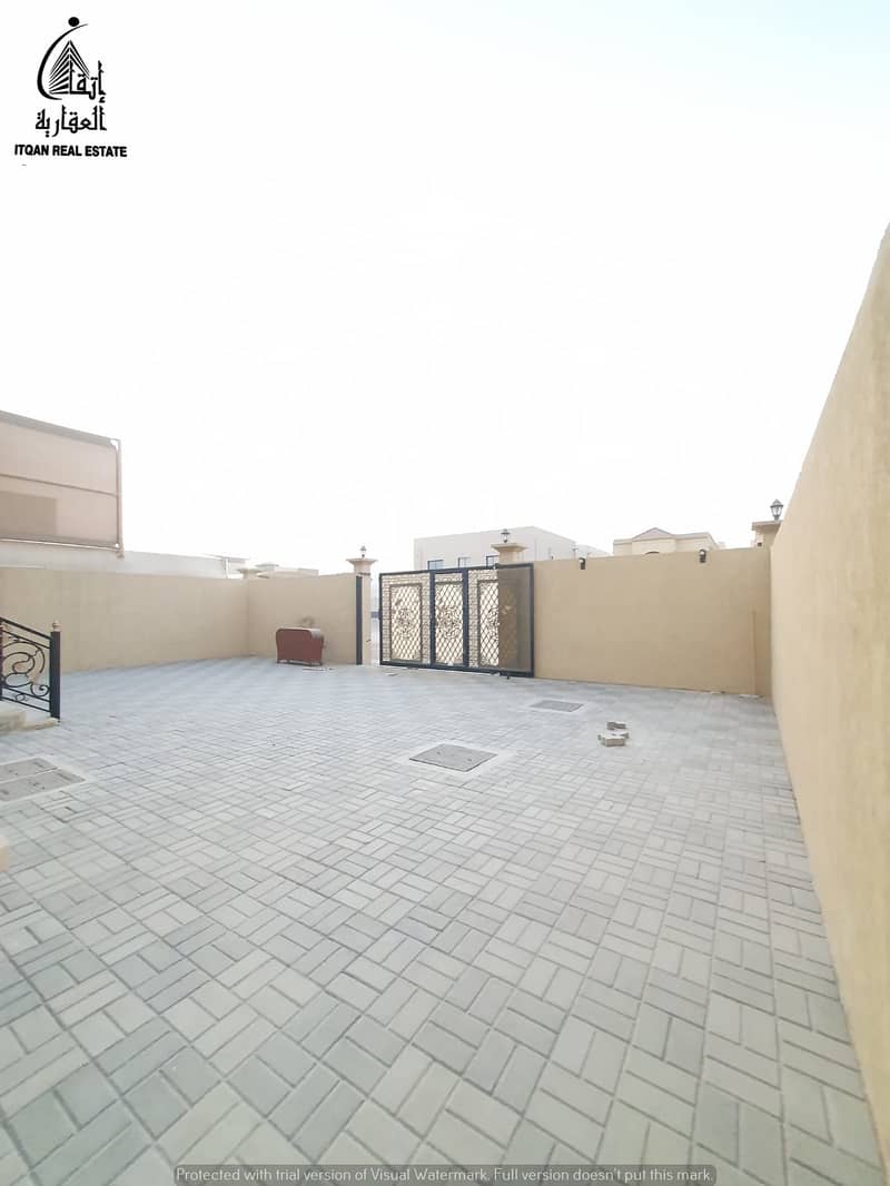 Вилла в Аль Мовайхат，Аль Мовайхат 1, 5 спален, 1400000 AED - 6065386