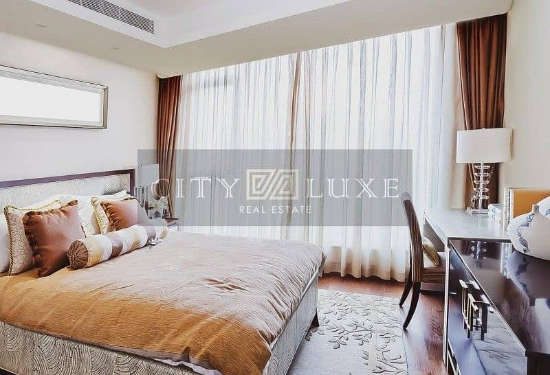 Mid Unit | All Beds Ensuite | Luxury Townhouse