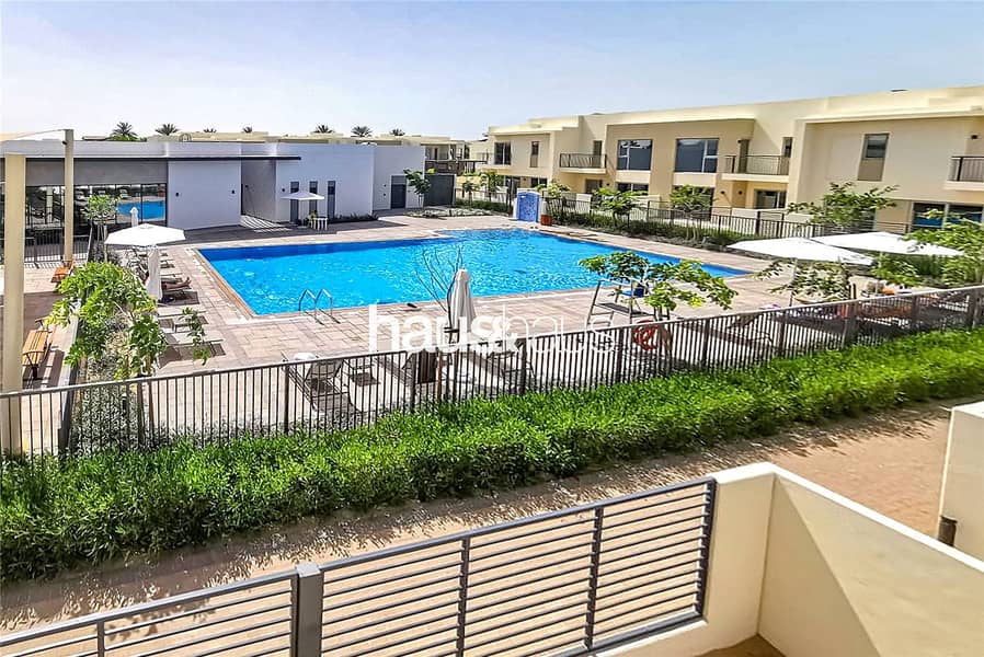 BRAND NEW | Backing Pool | Corner plot