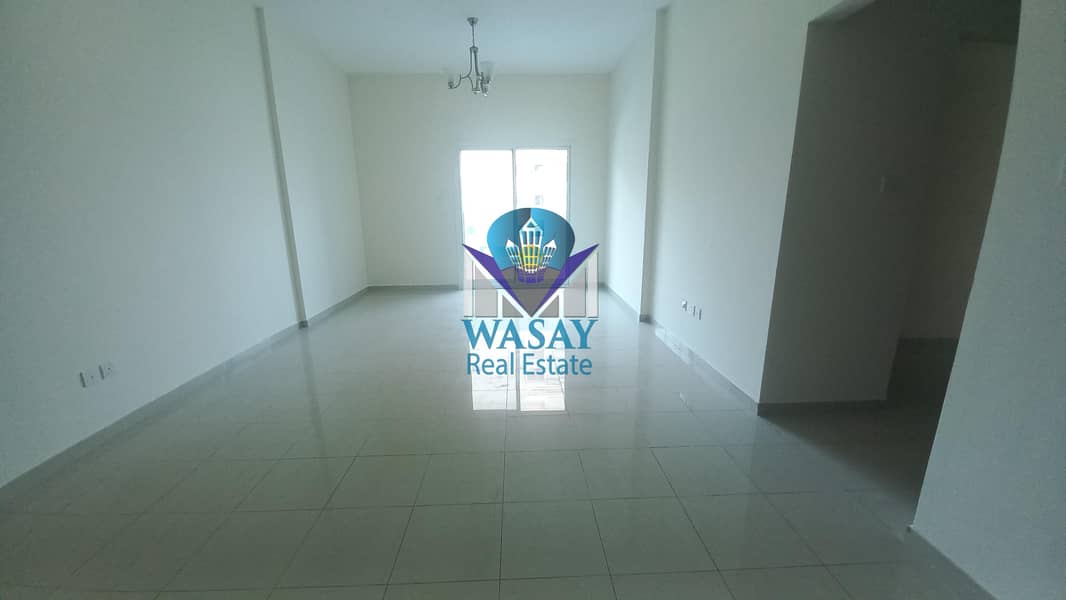 SPACIOUS 2BHK WITH ALL FACILITIES ONLY 70K SILICON OASIS