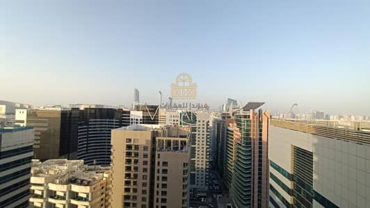 1 Bedroom Flat for Rent in Hamdan Street, Abu Dhabi - Furnished !Luxury! High End! No Commission! 1BHK with Huge Size at Corniche