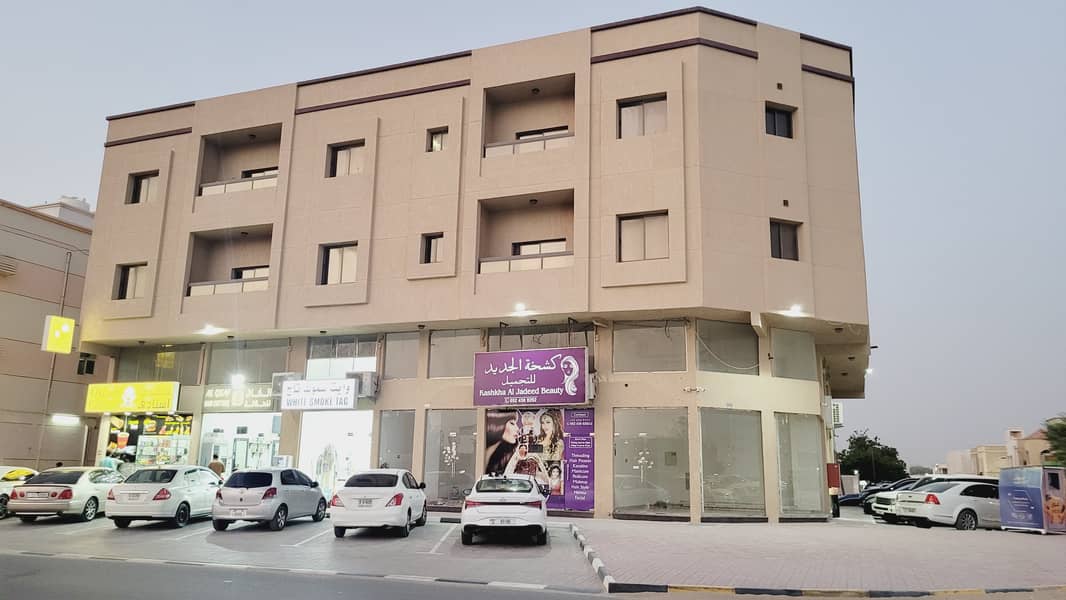 G+2 Residential Commercial Corner Plot Building For SALE 5,750,000 in Rawdha 1