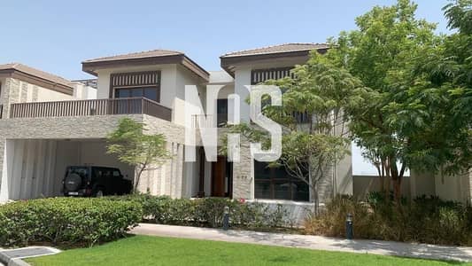 5 Bedroom Villa for Rent in Al Reem Island, Abu Dhabi - Water Front Villa 5BR/Maid\'s - with Private Beach