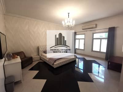 8 Bedroom Villa for Sale in Al Rashidiya, Dubai - Independent villa for sale 4 million negotiable fully upgraded never rented ground floor