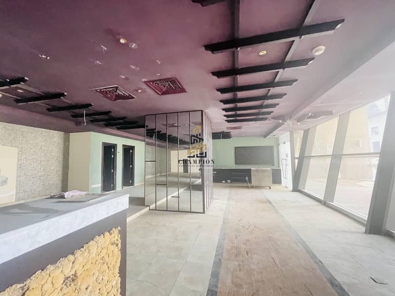 Special Price : Fitted Retail Shop ! Prime Location : 4 Cheques Special Price : Fitted Retail Shop ! Prime Location : 4 Cheques