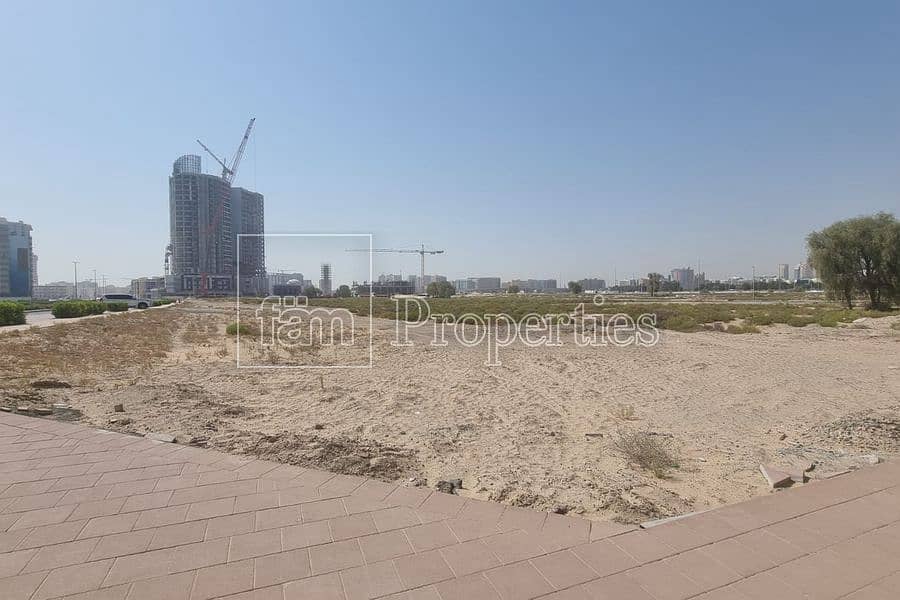 ارض سكنية في دبي لاند 17500000 درهم - 6071650