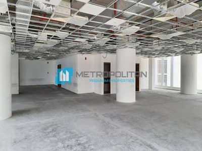 Office for Sale in Business Bay, Dubai - Grade A Tower | Shell and Core | 11 Parkings