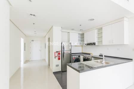 1 Bedroom Flat for Rent in DAMAC Hills, Dubai - Spacious and Bright Unit | Open Kitchen
