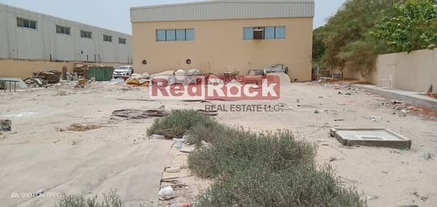 Mixed Use Land for Rent in Al Quoz, Dubai - Gated 12000 Sqft Land for Storage in Al Quoz