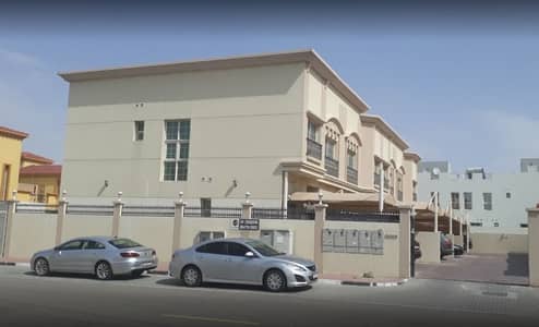 4 Bedroom Villa for Rent in Mirdif, Dubai - Large Stunning 4 bedroom in Mirdiff Up Town Ready to Move in