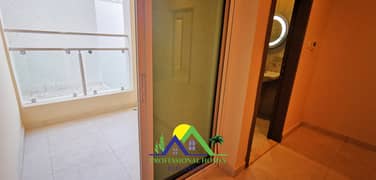 Vip 2 Brs with Balcony High Quality apartment