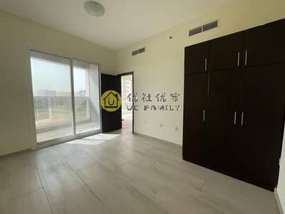شقة 1 غرفة نوم للايجار في جبل علي، دبي - شقة في قرية جبل علي جبل علي 1 غرف 28000 درهم - 5814676