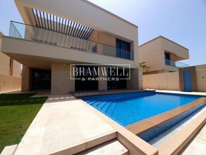 Upcoming! Luxurious 5 Bedroom Villa- With Private Pool!