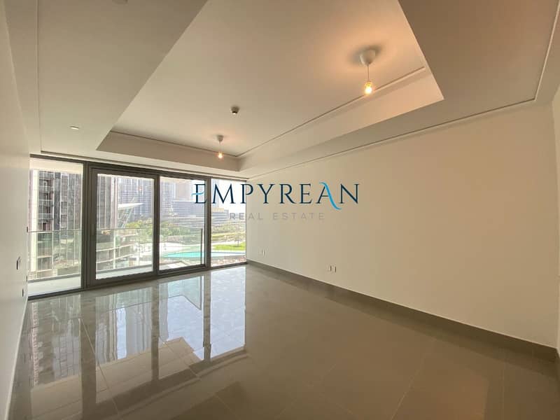 Chiller free |  Large terrace |  Burj and Fountain  view