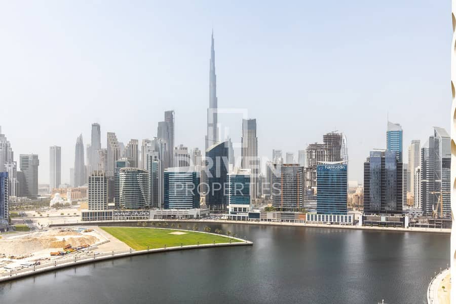 Stunning Canal and Burj View | Furnished