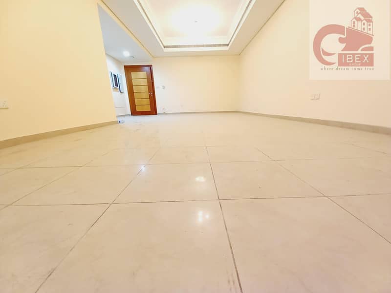 Квартира в Бур Дубай, 2 cпальни, 80000 AED - 6083214