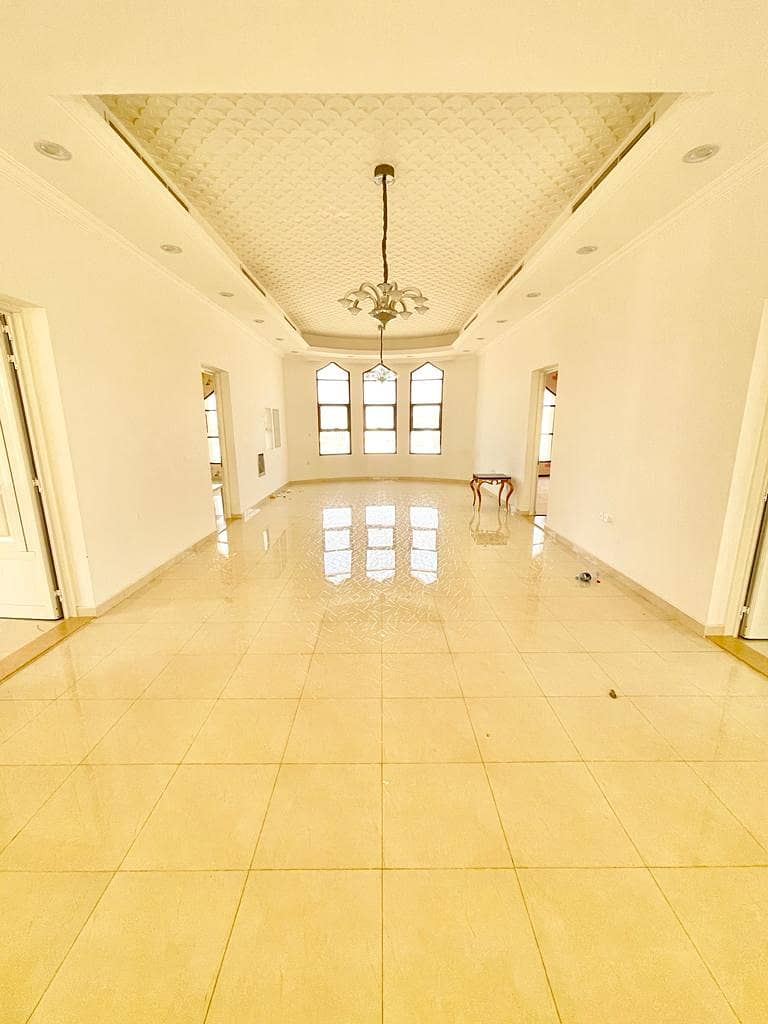 Luxury villa for rent in Al khawaneej (5 mater bed room + 2 hall + majls + maid room +garden +cover parking)