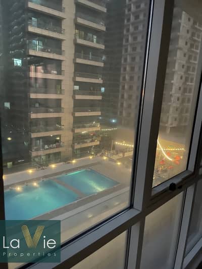 | SALE | No Balcony | Large layout | Mid floor