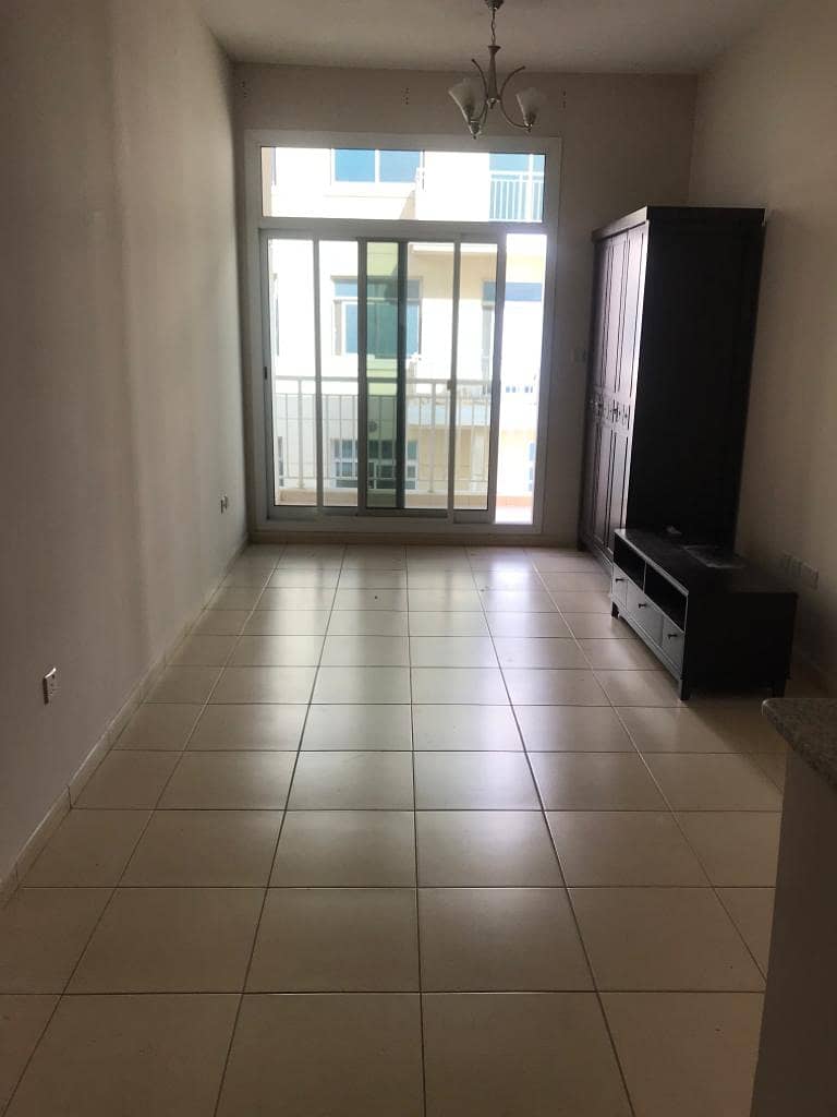 SPACIOUS 1BR WITH BALCONY FOR RENT MAZAYA 25/ONLY 30000/-/READY TO MOVE||