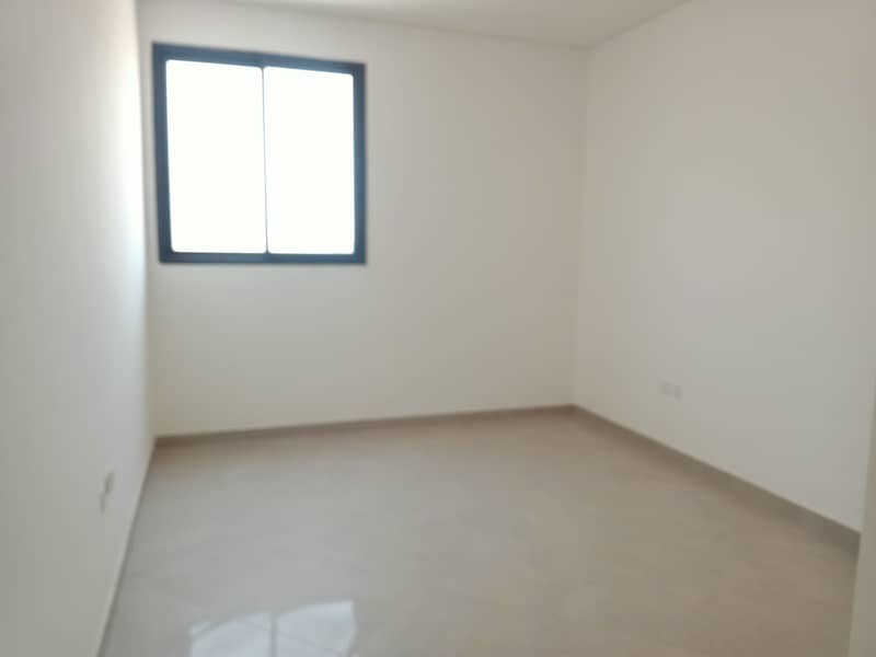 شقة في تجارية مويلح 2 غرف 39999 درهم - 6089783