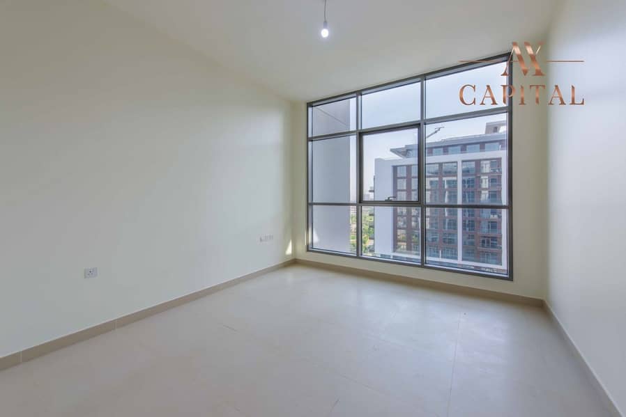 Boulevard View | Vacant in Oct | Bright Apartment