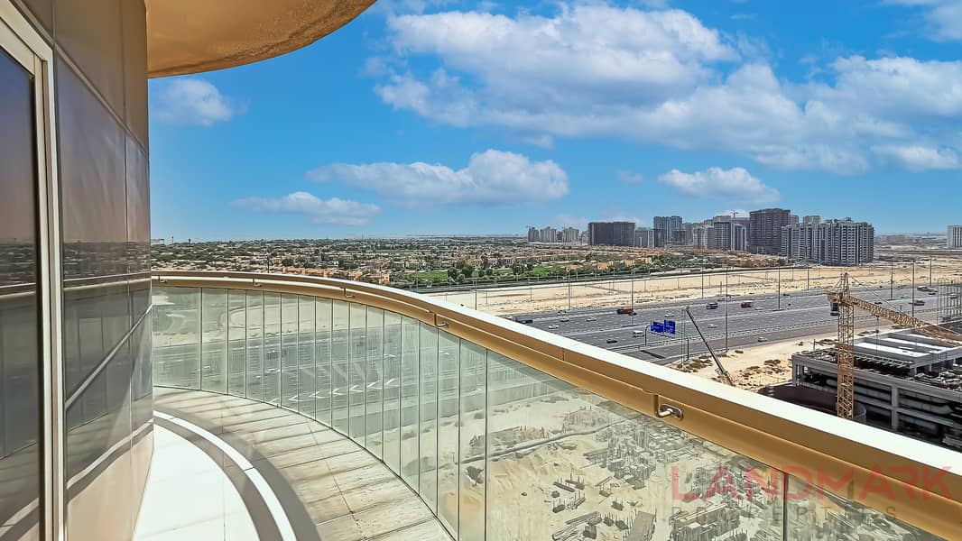 Luxury tower | High Floor | Balcony | Modern 1BR