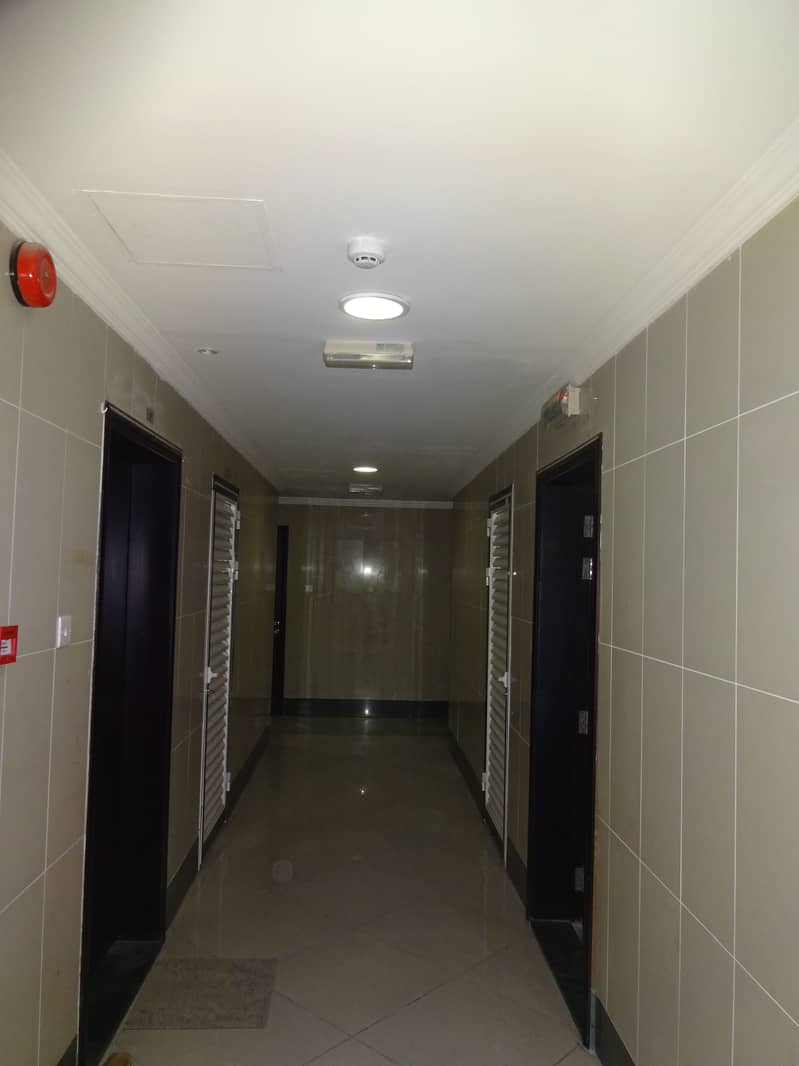 Квартира в Абу Шагара, 15000 AED - 5938281