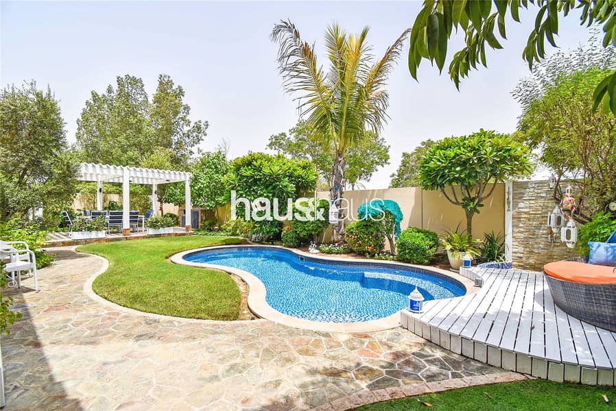 Fully Furnished | Private Pool | Exquisite Plot