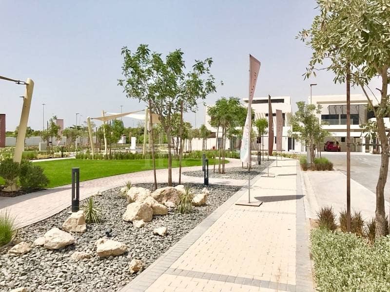 No Agency Fees in Yas 5 BR Villa T4 Type