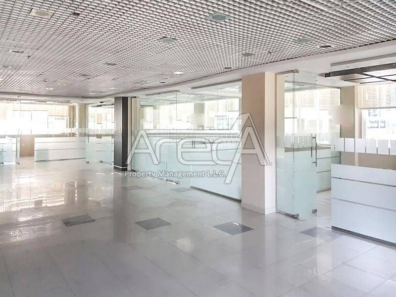 Офис в Восточная Дорога，Халифа Парк, 720001 AED - 3276869