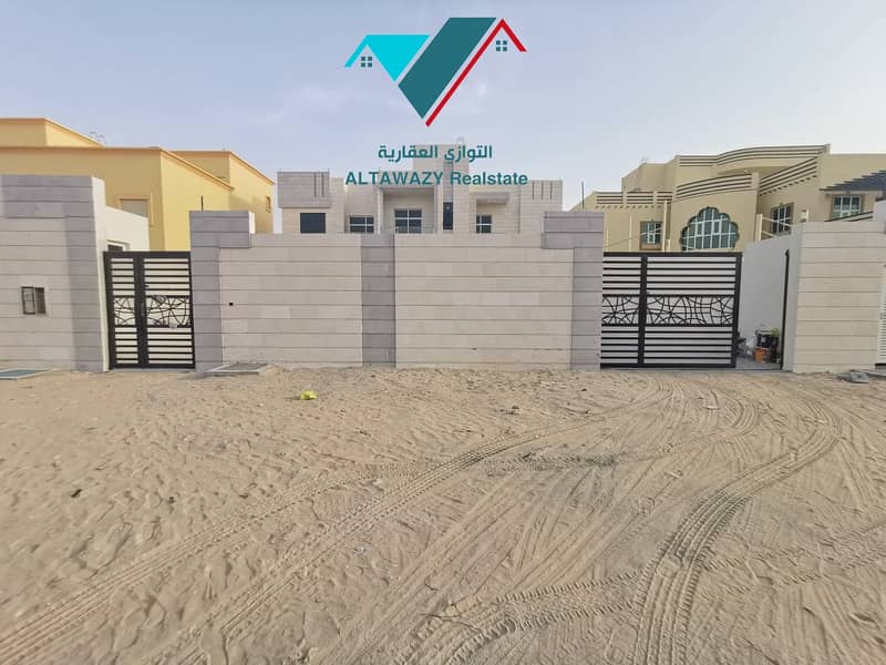 Modern modern villa in Riyadh, south of Al Shamkha, near schools and services, price 150000 thousand dirhams annually