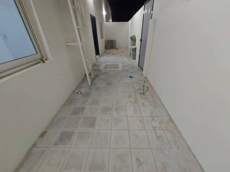 BRAND NEW PRIVATE ENTRANCE 3BHK WITH FRONT YARD AND MAID ROOM CLOSE TO MAKANI MALL AT AL SHAMKHA