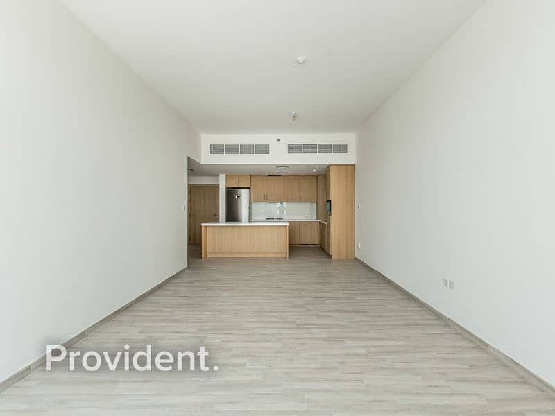 Rented 3BR | Top Floor | 2,062 sq/ft