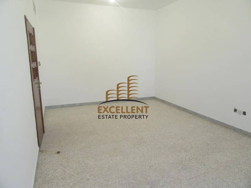 Gorgeous  3 Bedroom Flat for Sharing  located in Al Falah Street