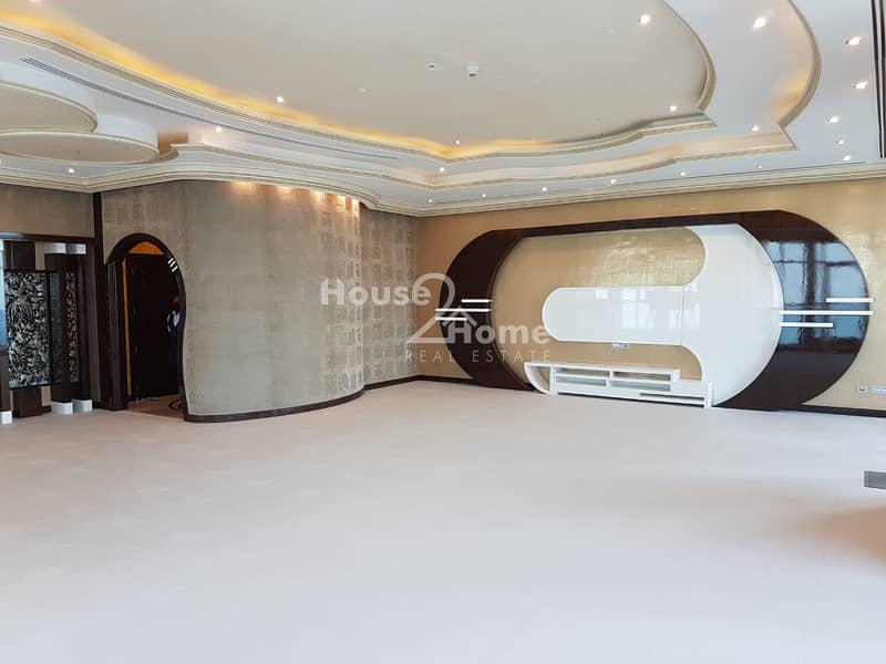 Magnificent  very rare upgraded Pent House | Panoramic views |