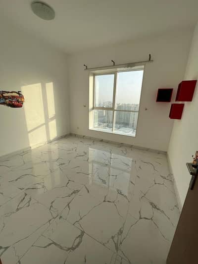 2 Bedroom Apartment for Rent in Liwara 1, Ajman - Two-bedroom apartment for rent in Ajman, Al Mina Street, a very special view